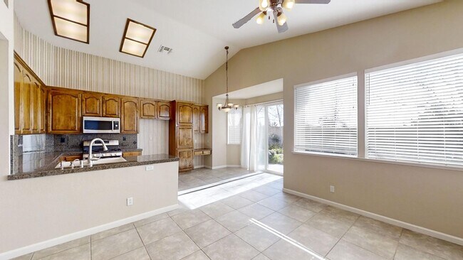 Foto del edificio - 3 Bedroom 2 Bathroom Broadstone Home - Vir...