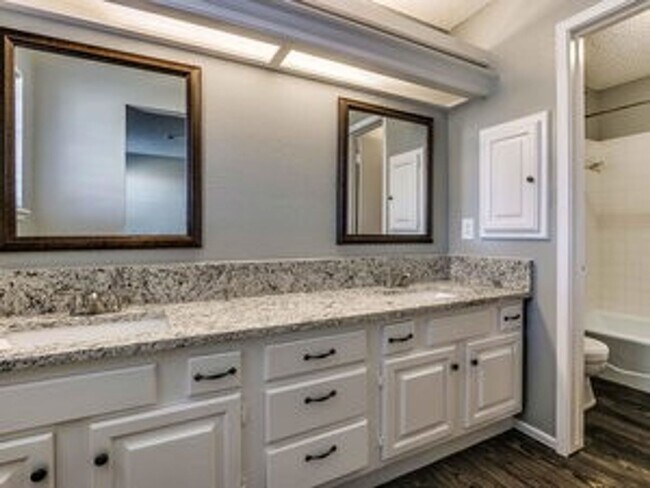 Foto del interior - Join our Waitlist for La Villa Apartments!