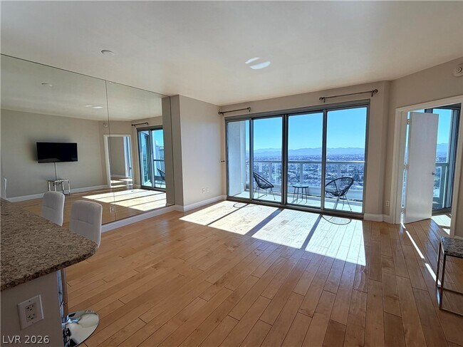 Foto del edificio - 322 Karen Ave