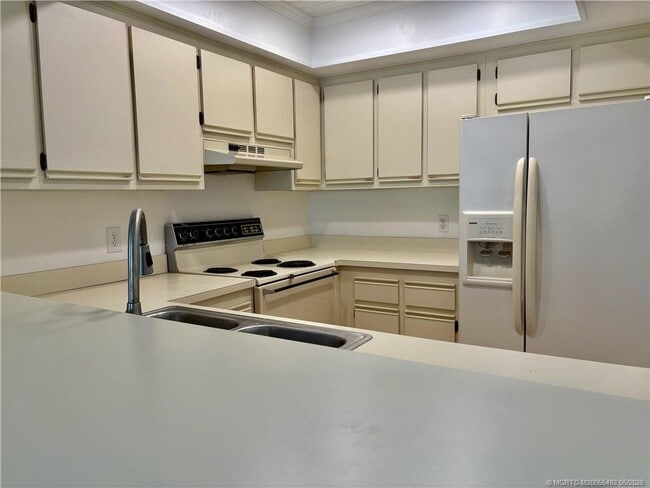 Foto del edificio - 802 SE Central Pkwy