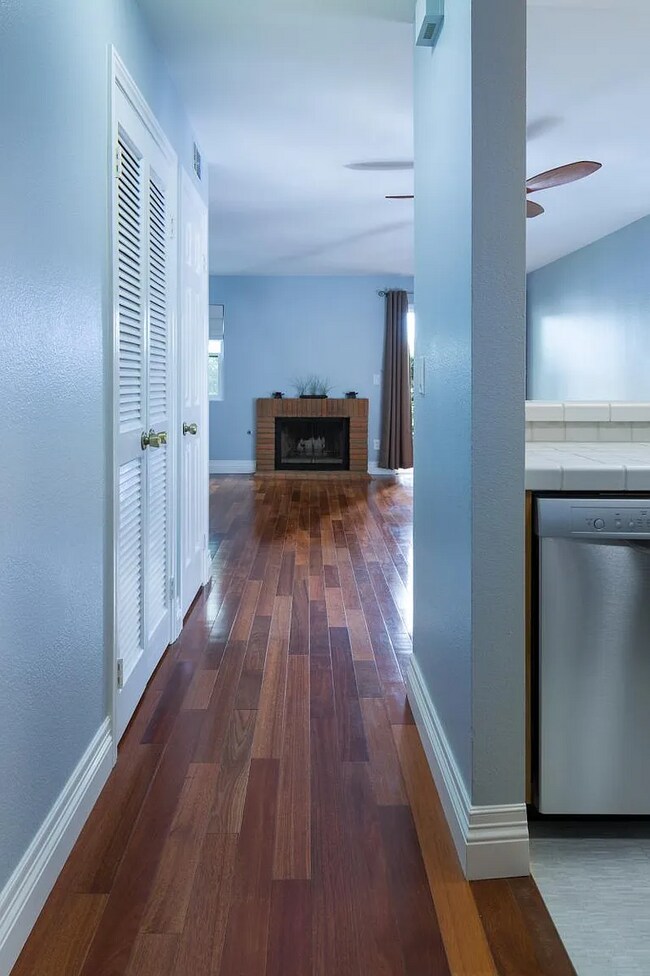 Foto del edificio - 2630 Erie St