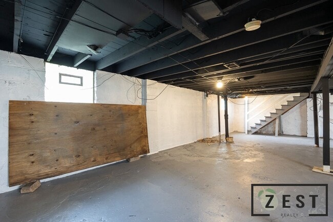 Foto del edificio - PRE LEASING! Beautiful 3 BEDROOM!