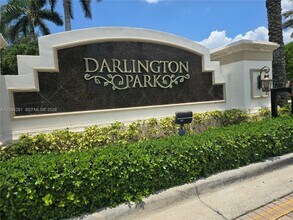 Building Photo - 9738 Darlington Pl