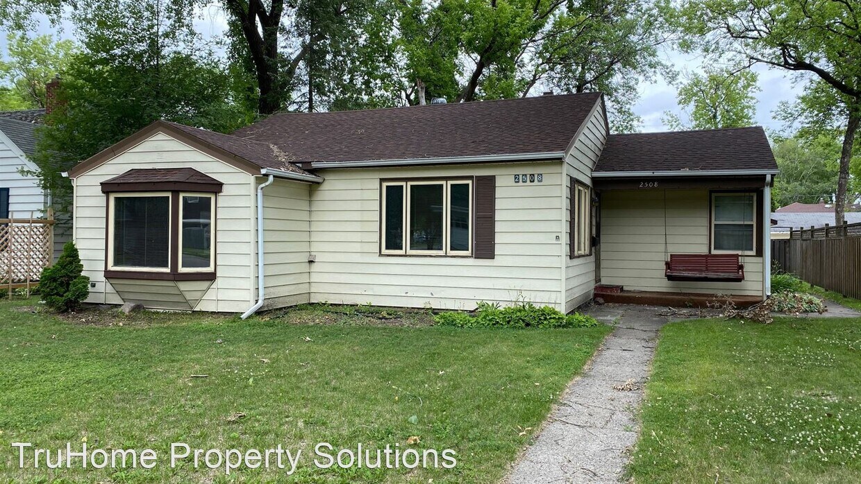 Primary Photo - 5 br, 2 bath House - 2508 5th Ave N