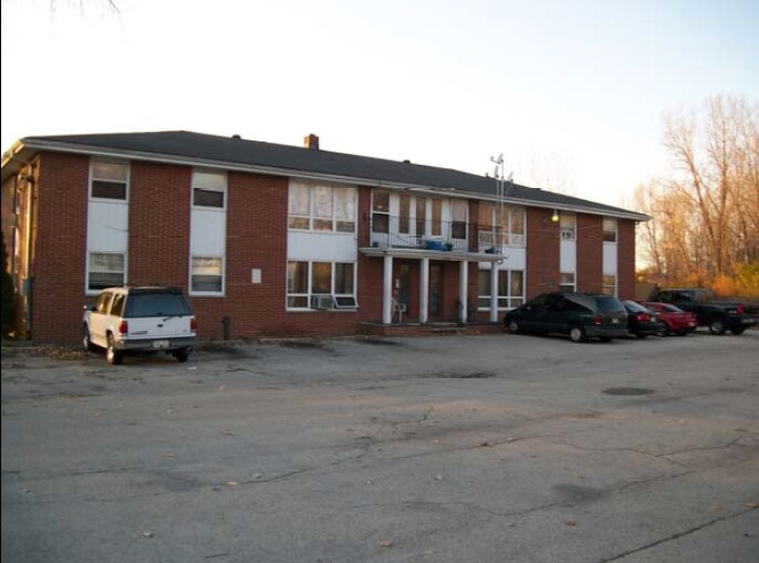 2025 Eastman Ave - 2025-2035 Eastman Ave
