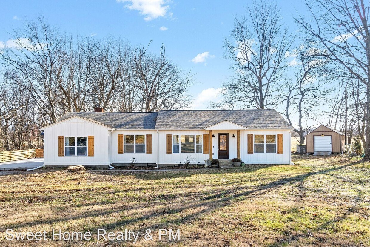 Primary Photo - 3 br, 2 bath House - 3612 Rossview Rd