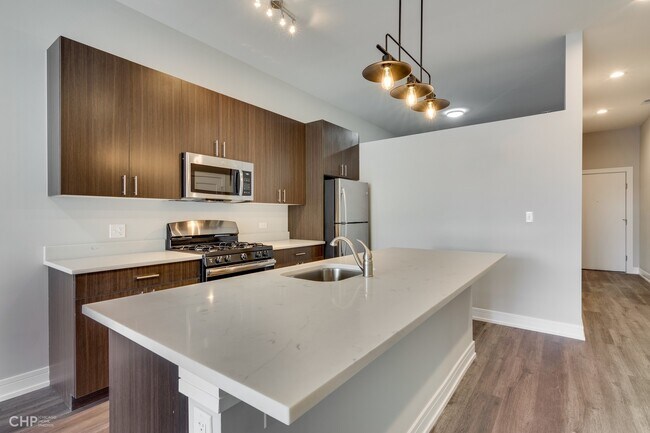 Foto del edificio - 3220 N Lincoln Ave