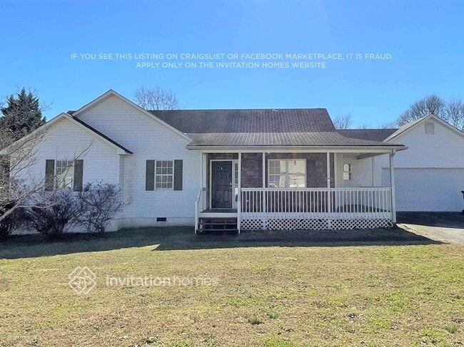 Building Photo - 25 Hedgerow Ct SE