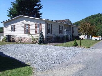 Building Photo - 133 Hilltop St
