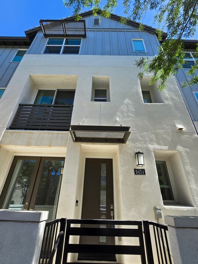 Building Photo - 9424 Shade Pl