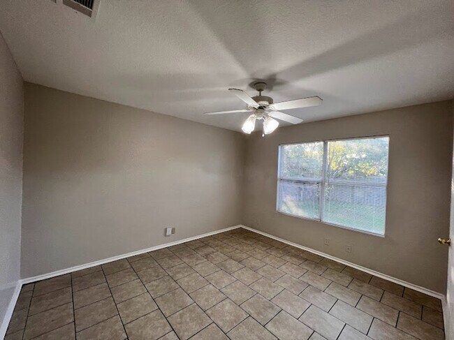 Foto del edificio - 4711 Gavlick Farm