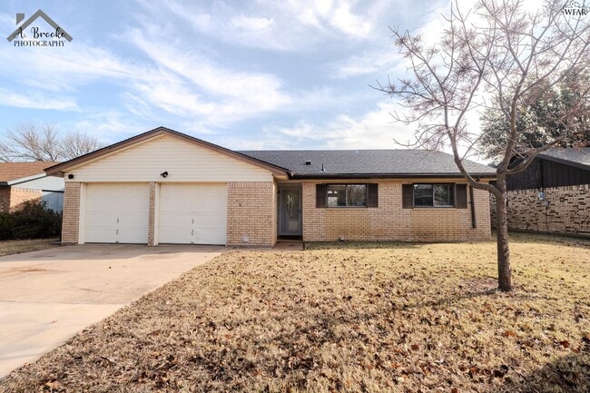 Building Photo - 4825 Colleen Dr