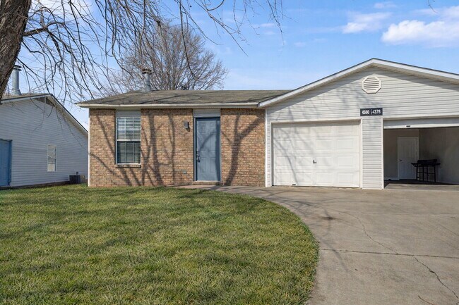 Foto del edificio - 4380 W Thrasher Dr