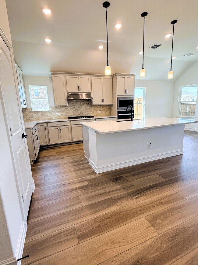 Foto del edificio - 4349 Noble Ln