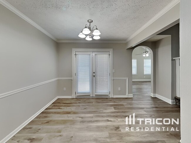 Building Photo - 5085 Towne Park Dr