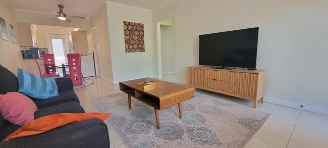 Foto del edificio - American Gardens Condominiums