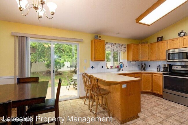 Foto del edificio - 4 br, 3 bath House - 8823 N Davis Circle