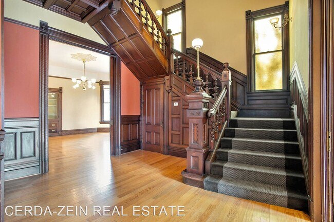 Foto del edificio - 4 br, 1.5 bath House - 1837 Clinton Avenue