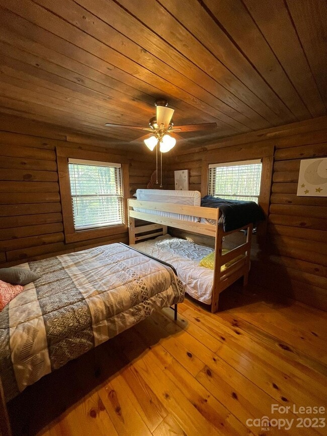 Building Photo - 209 Southfork Rd