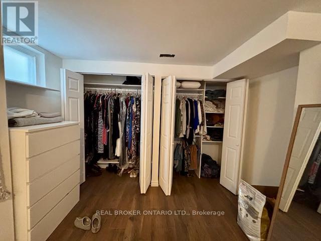 Photo du bâtiment - 525 Ray Lawson Blvd