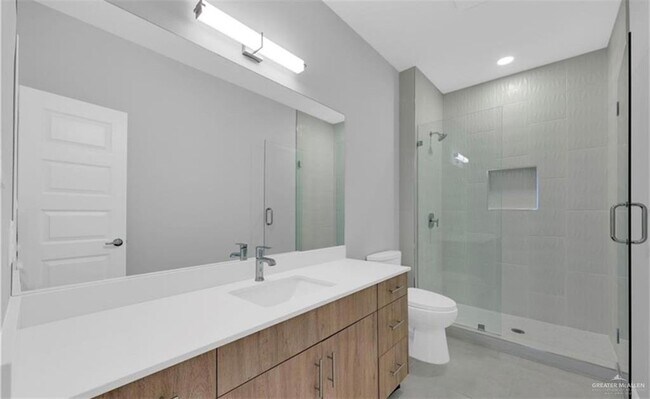 Foto del edificio - 8 Sparrow Rd