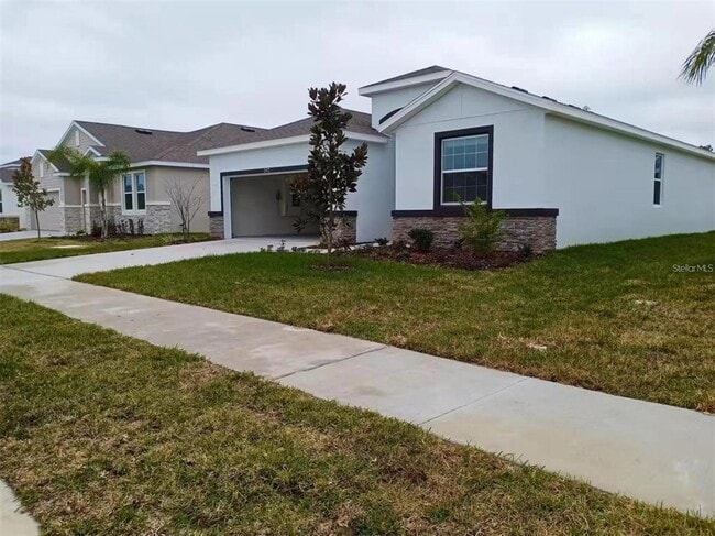 Building Photo - 13372 Golden Lime Ave