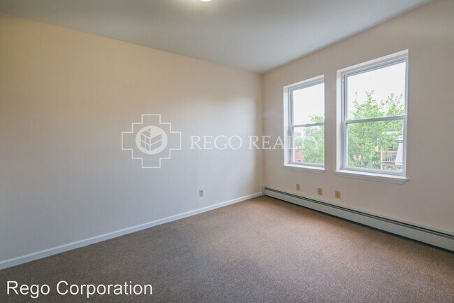 Building Photo - 162-164 Ward St