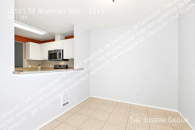 Foto del edificio - 18501 SE Newport Way
