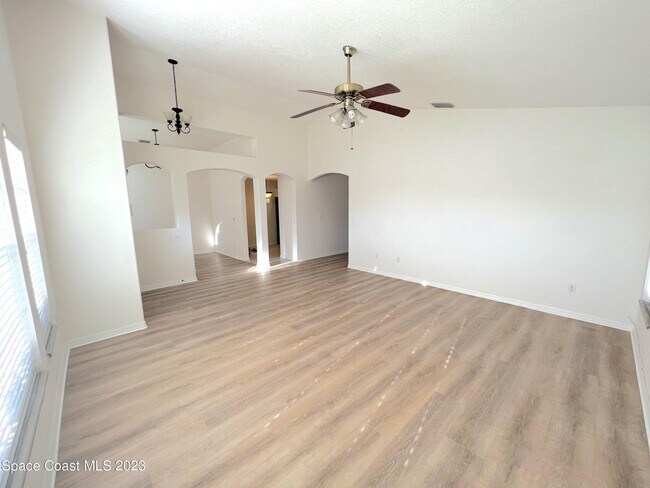 Building Photo - 2752 Whistler St