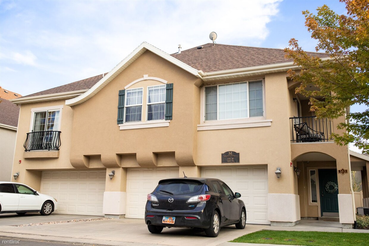 Primary Photo - 2 br, 2 bath Townhome - 1591 West 3180 Nor...