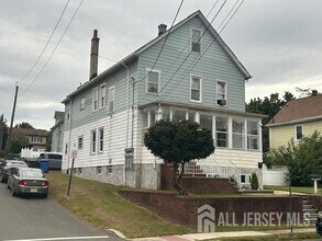 Building Photo - 191 Fulton St