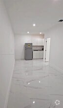 Building Photo - 10825 SW 145th Pl