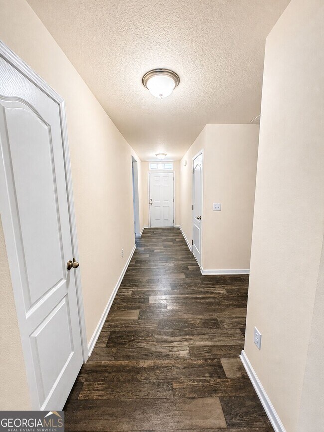 Foto del edificio - 228 Brooklet Cir