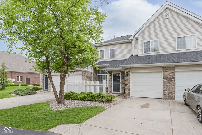 Foto del edificio - 8422 Enclave Blvd