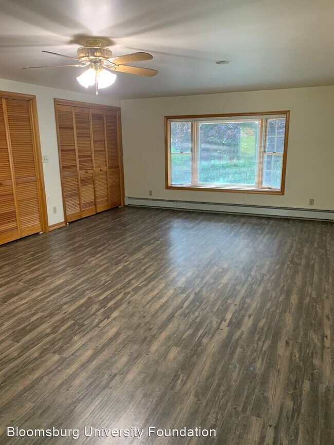 Foto del edificio - 3 br, 1.5 bath Apartment - 5 York Road