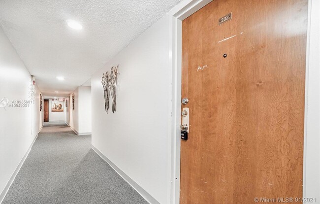 Foto del edificio - 16508 NE 26th Ave