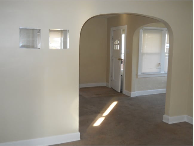 Building Photo - 628 Glendora Ave