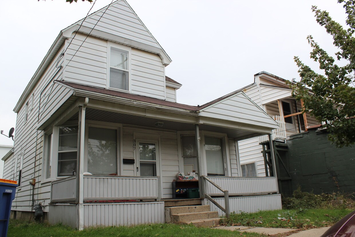 307 Gunnison Ave SW, Grand Rapids, MI 49504 House Rental in Grand