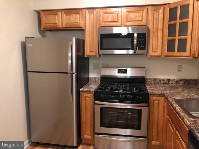 Foto del edificio - 8842 Cottage St