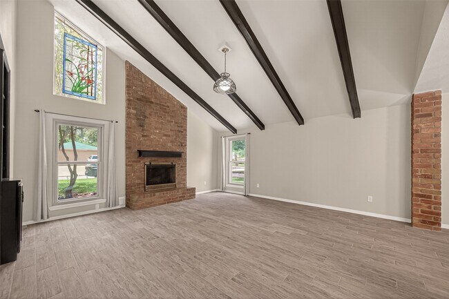 Building Photo - 7527 N Hollow Cir
