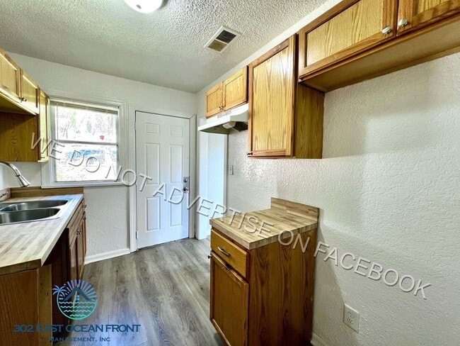 Foto del edificio - Lovely 3 bedroom / 1 bathroom home now ava...