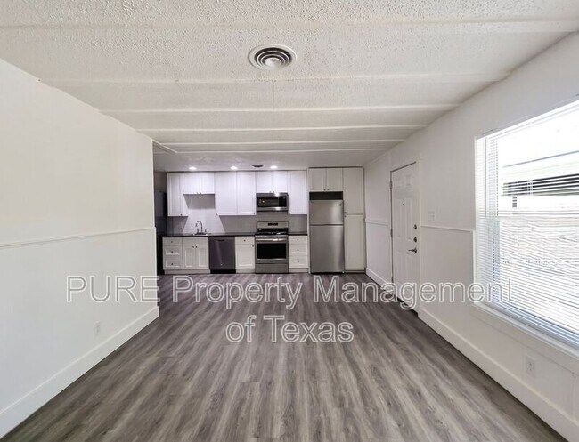 Building Photo - 1503 Braes Ridge Dr