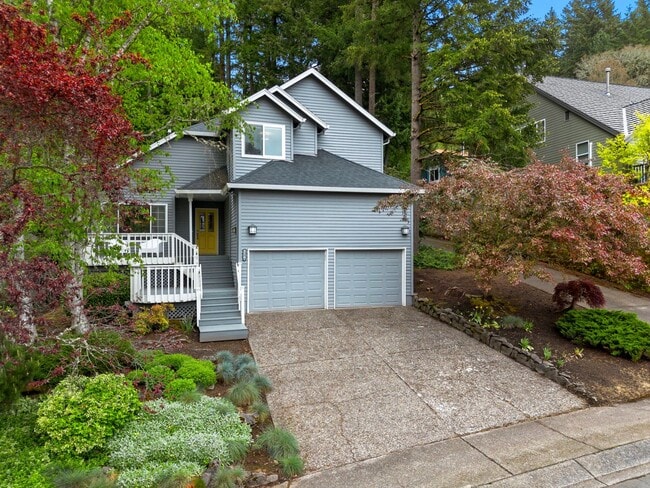 Building Photo - Private Retreat Backing to Trails in the Heart of Lake Oswego