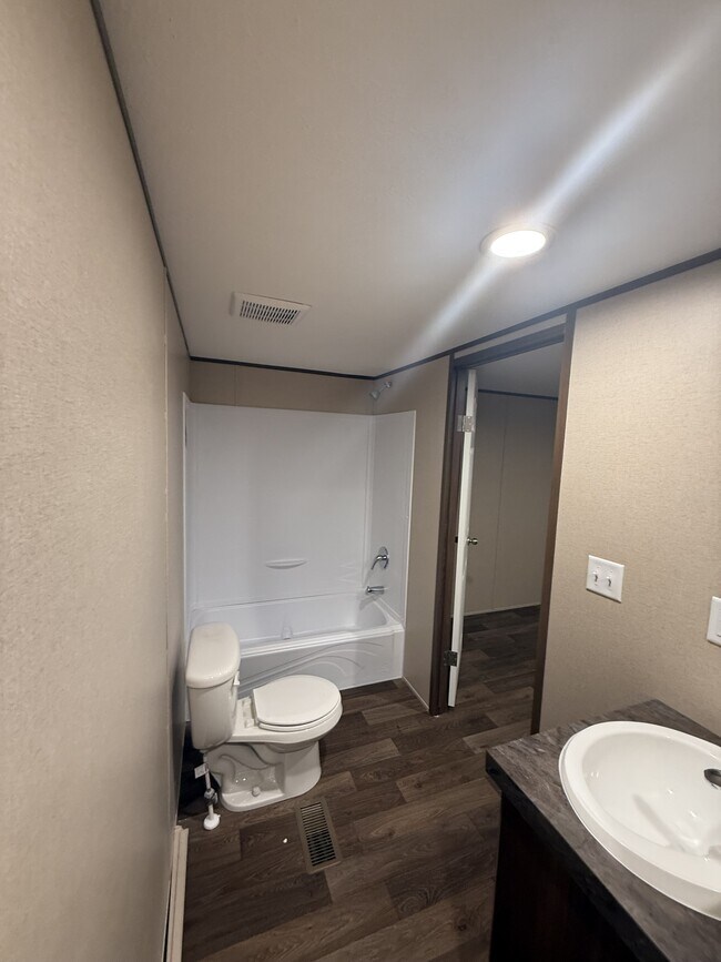 Foto del edificio - 1030 Aaron Ln