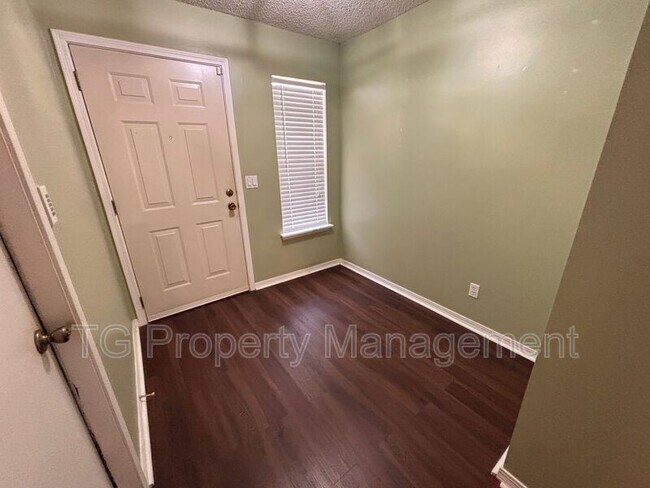Foto del edificio - 8531 Sturbridge Cir E