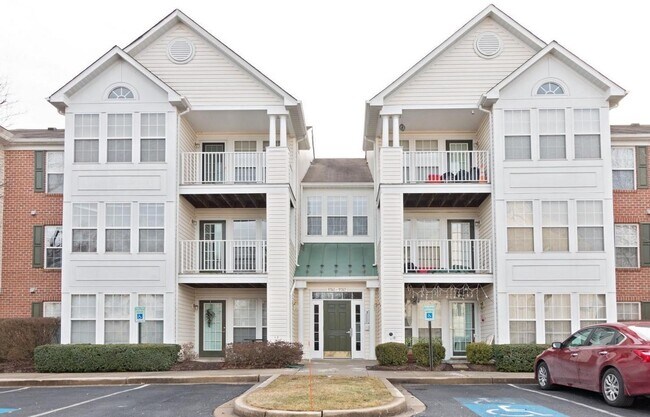 Foto del edificio - 9745 Reese Farm Rd