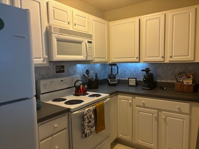 Building Photo - 524 Ivy Glen Dr