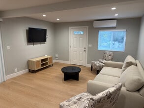 Building Photo - 1845 San Luis Rd