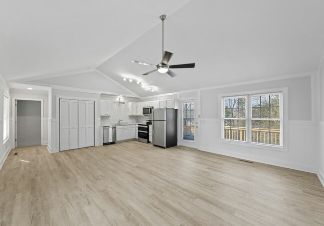 Foto del edificio - 114 Wayne Ave