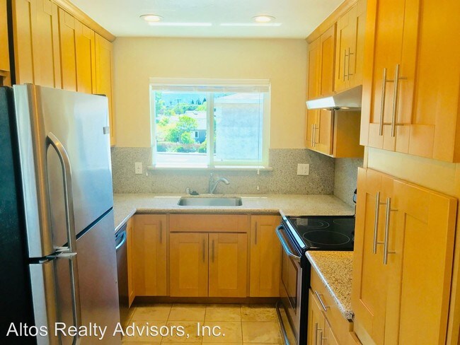 Building Photo - 326 Camille Ct